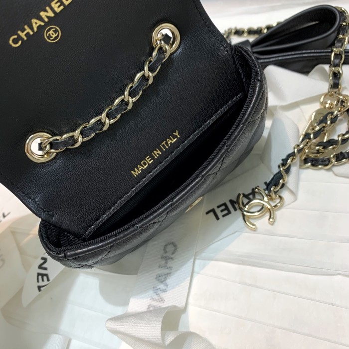  Handbag  Chanel 10603 size  10 2 7.5 cm