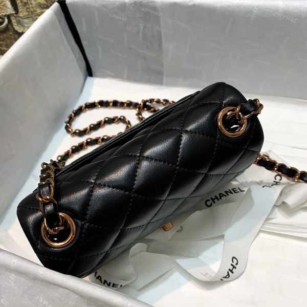  Handbag  Chanel  115  size  17 cm