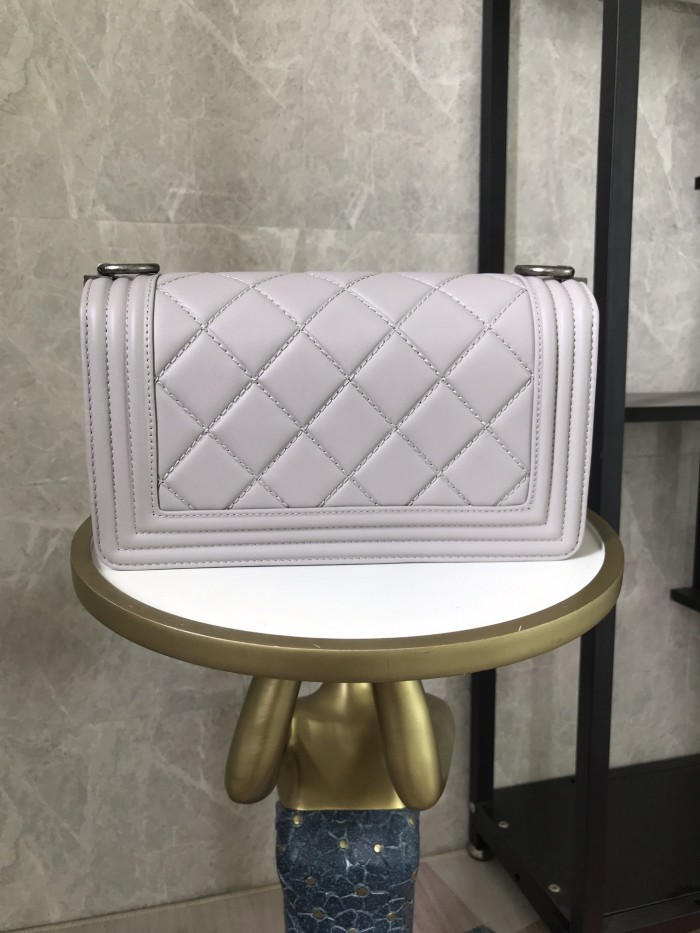  Handbag  Chanel  67086  size 14.5×25×8 cm  