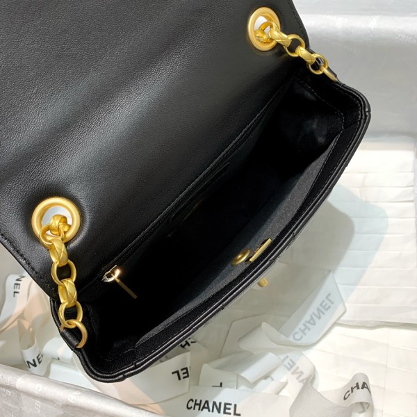  Handbag  Chanel AS2693 size  20 6.5 14.5 cm