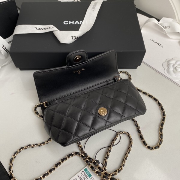  Handbag Chanel AP2044  size  𝟏𝟖.𝟓𝐱𝟓𝐱𝟗 𝐜𝐦