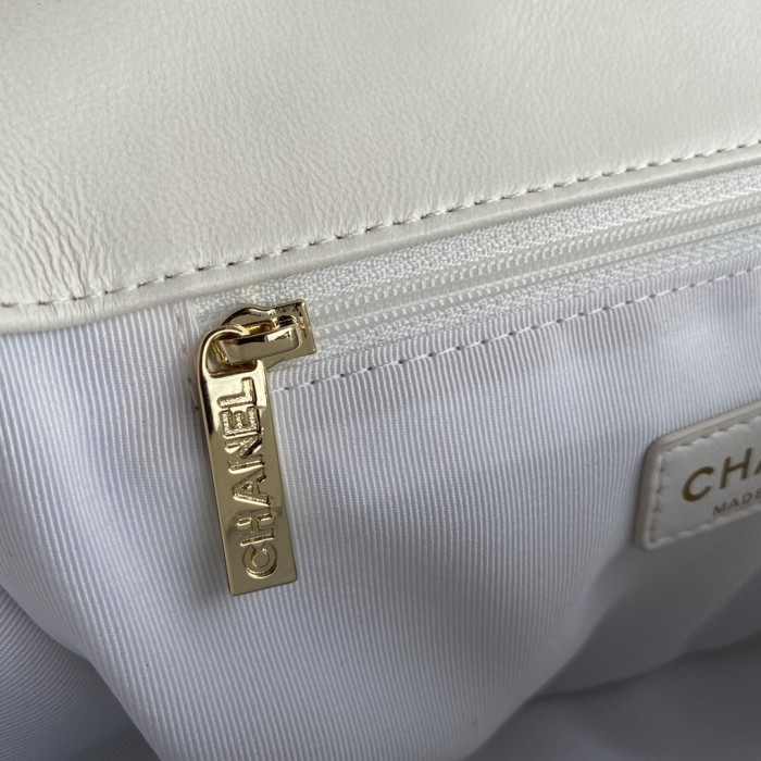  Handbag  Chanel AS2233 size  22 cm