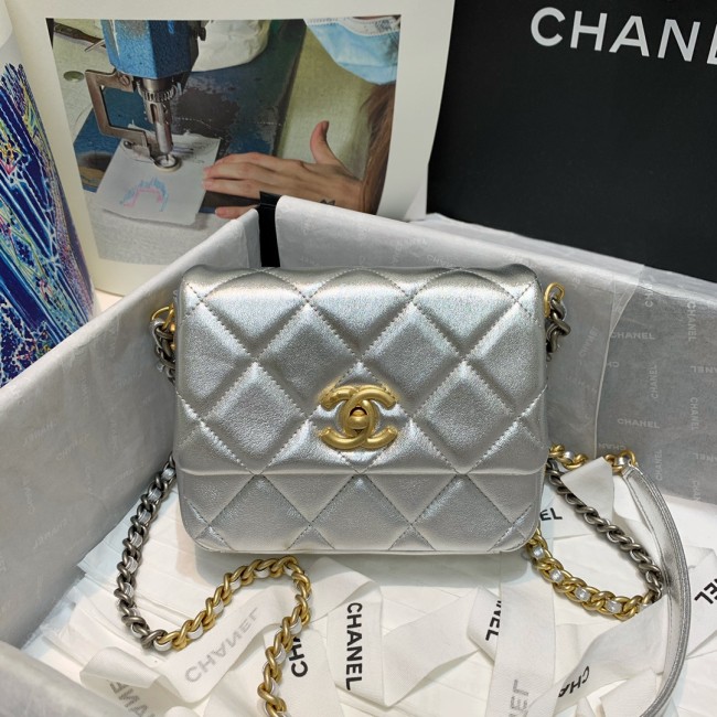  Handbag  Chanel  AS2733 size  17 12.5 5 cm
