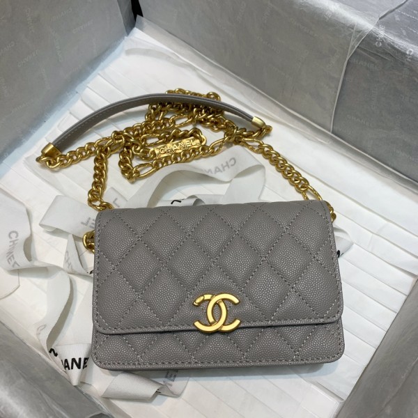  Handbag  Chanel 81155 size 15.5 10 4.5 cm
