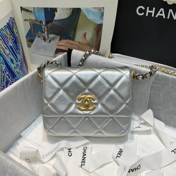  Handbag  Chanel  AS2733 size  17 12.5 5 cm