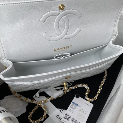  Handbag  Chanel A01112  size  15.5x25.5x6.5 cm