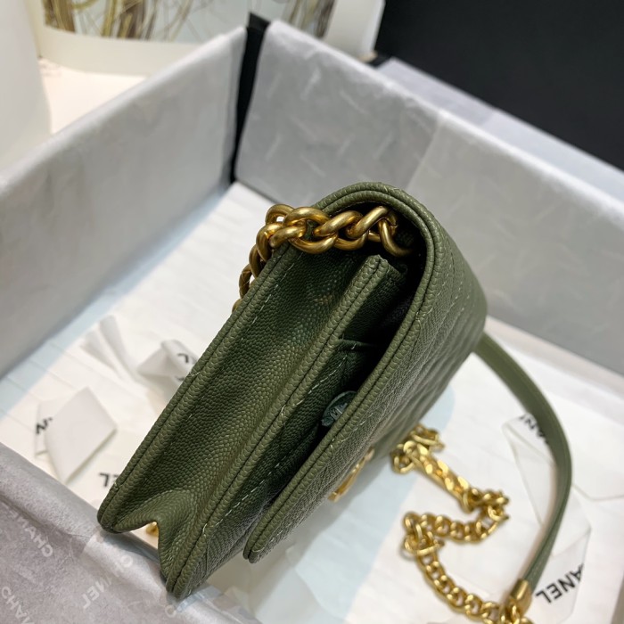  Handbag  Chanel 81153  size  19 cm