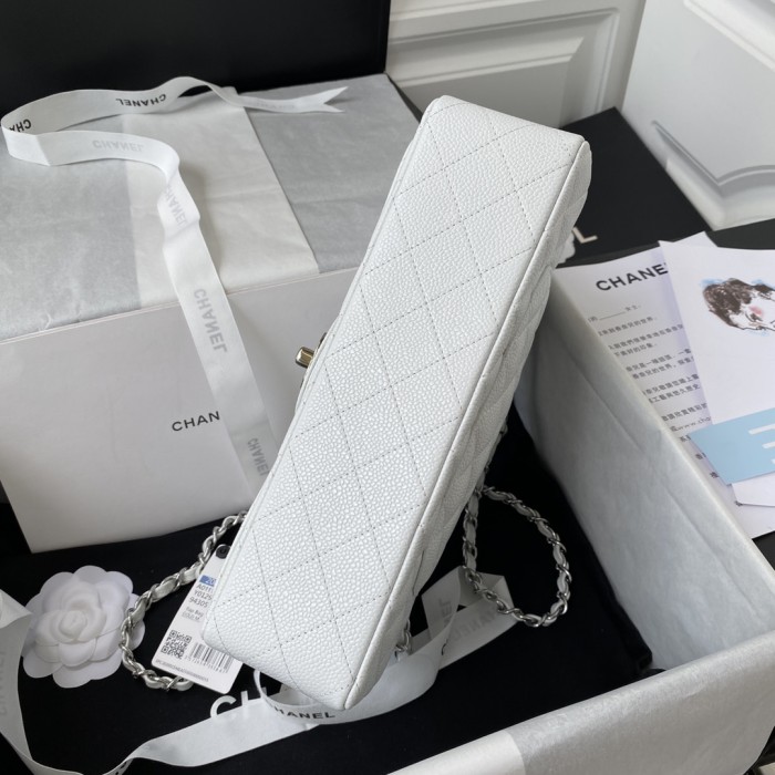  Handbag  Chanel A01112  size  15.5x25.5x6.5 cm