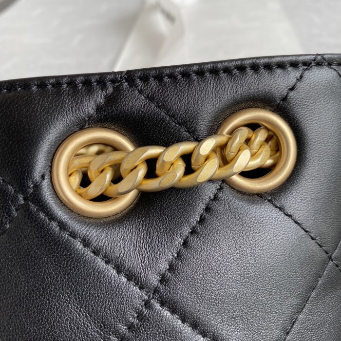  Handbag  Chanel  AS2381  size  19*23.5*9.5 cm