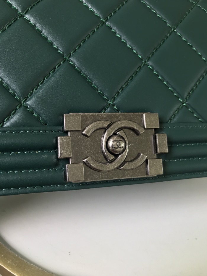  Handbag  Chanel  67086  size 14.5×25×8 cm