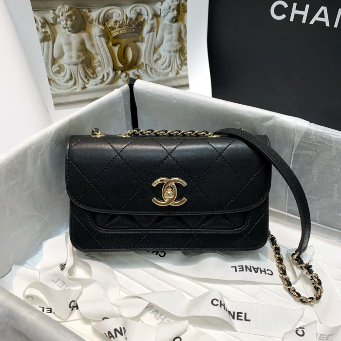 Handbag   Chanel 2742 size  19 10.5 4.5 cm