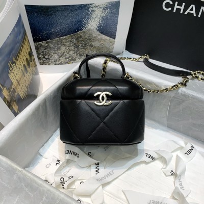 Handbag  Chanel AS2360 size 16.5 15.5 11.5 cm