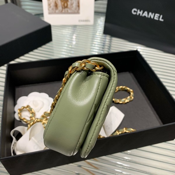  Handbag Chanel  AP2358  size 19 4 10 cm