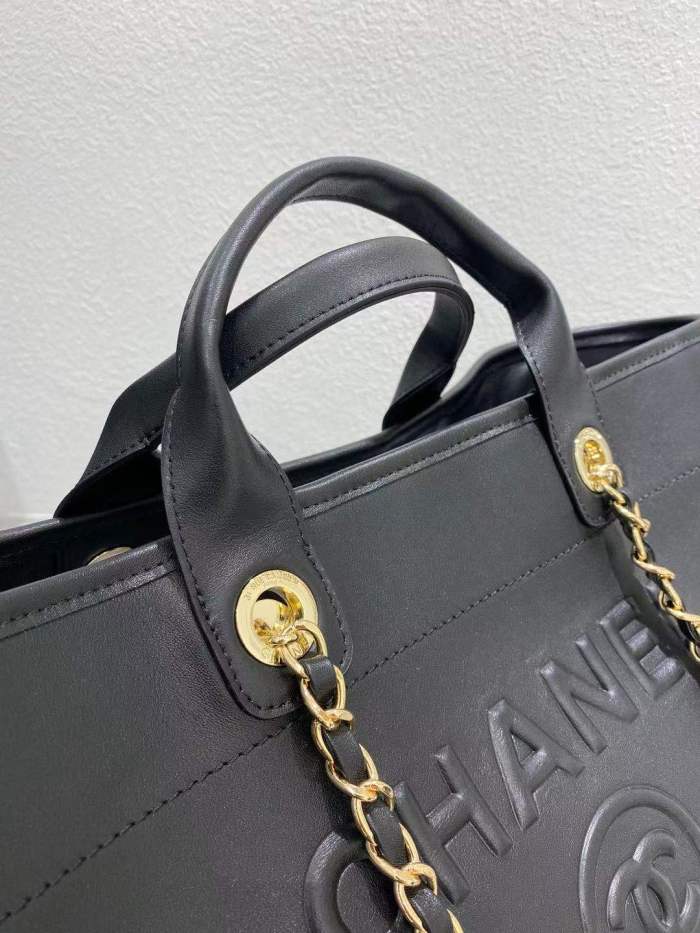  Handbag  Chanel 66941 size  39 cm