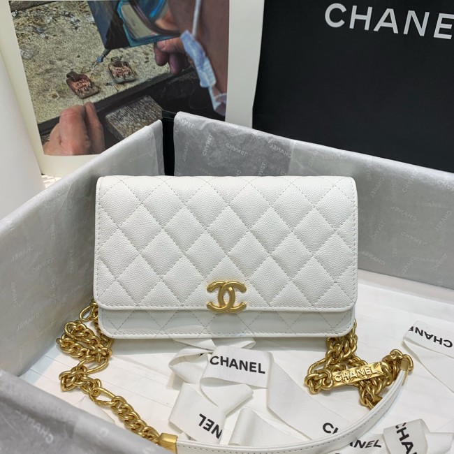  Handbag  Chanel 81153 size  19 cm