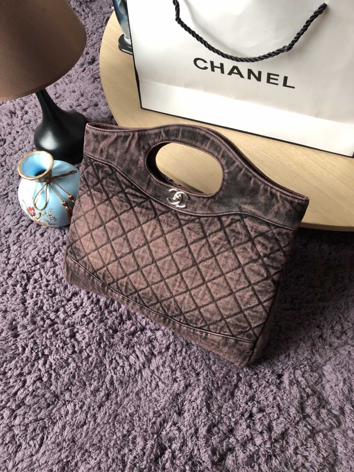  Handbag  Chanel  S1407  size 34x37x7.5 cm