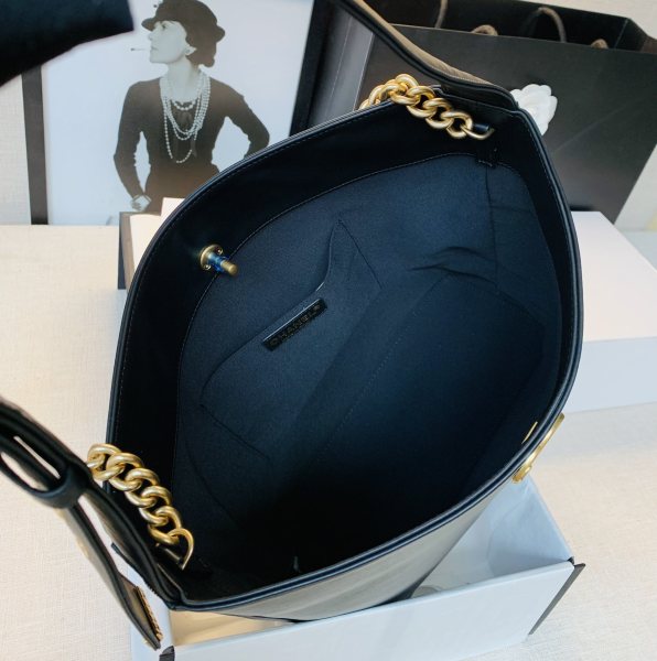  Handbag Chanel  size 23/24/12 Cm