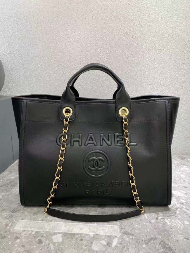  Handbag  Chanel 66941 size  39 cm