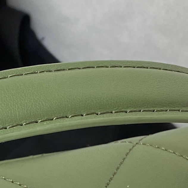  Handbag  Chanel AS2680  size 21*15*8 cm