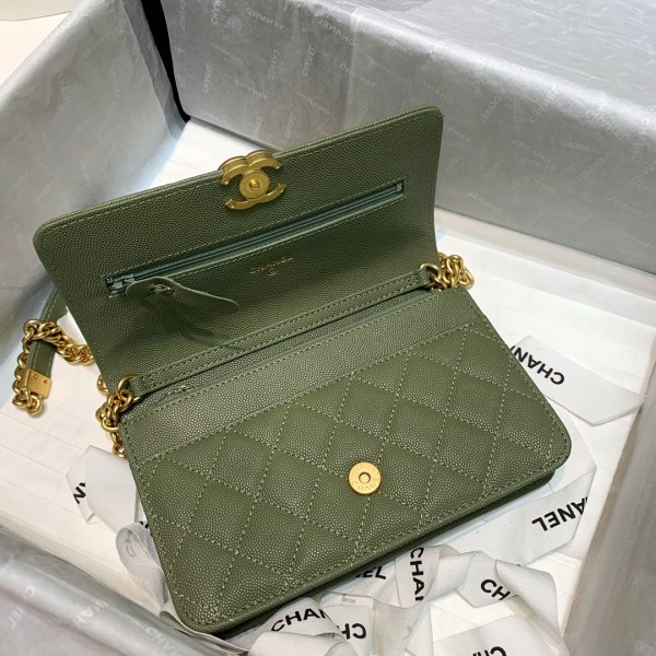  Handbag  Chanel 81153  size  19 cm