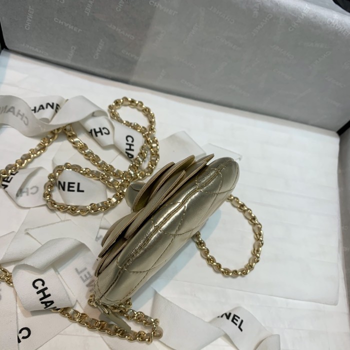  Handbag  Chanel  82121  size  11 11 2 cm