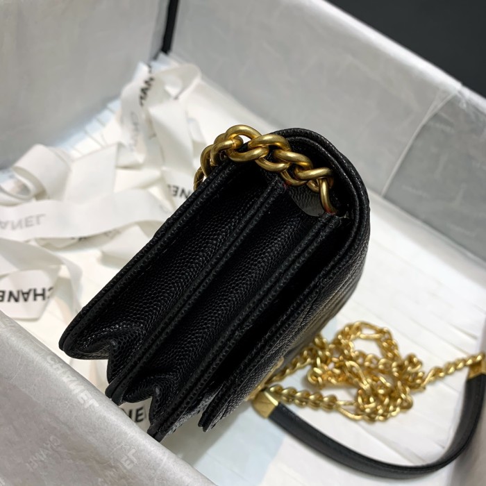  Handbag   Chanel 81155 size  15.5 10 4.5 cm