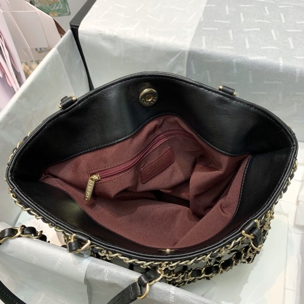  Handbag  Chanel 1383 size  36 31 4 cm