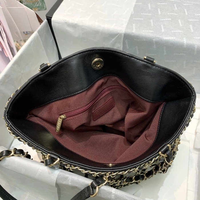  Handbag  Chanel 1383 size  36 31 4 cm