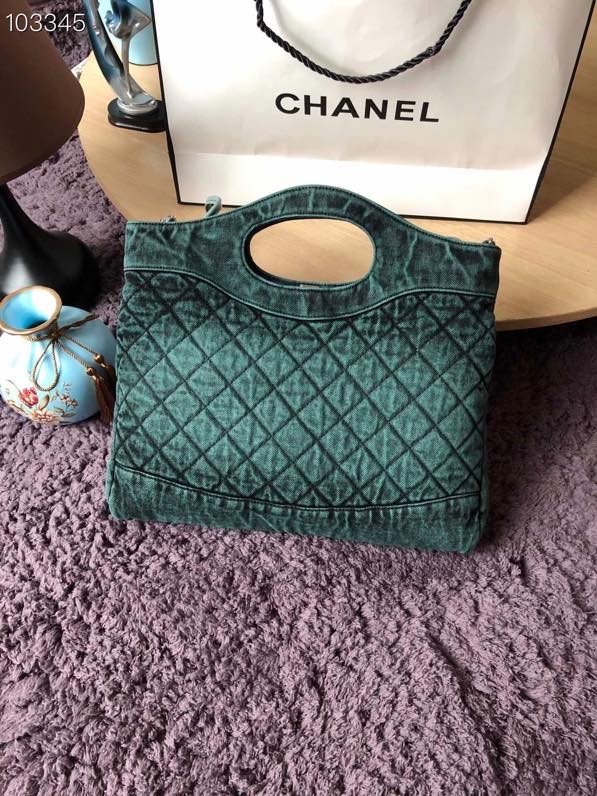  Handbag  Chanel S1407 size 34x37x7.5 cm
