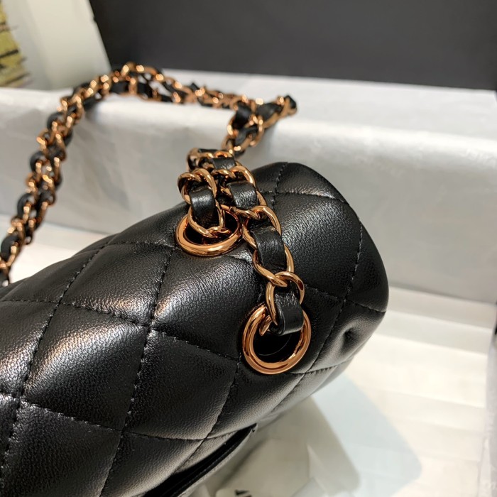  Handbag  Chanel  112 size 25 cm