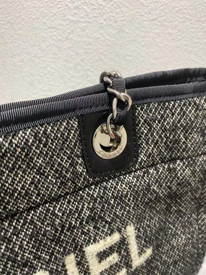  Handbag  Chanel  𝐀𝐒𝟔𝟔𝟗𝟒𝟏 size  𝟑4 cm