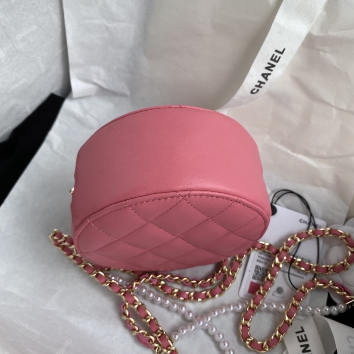  Handbag  Chanel  size 12x12x4.5 cm