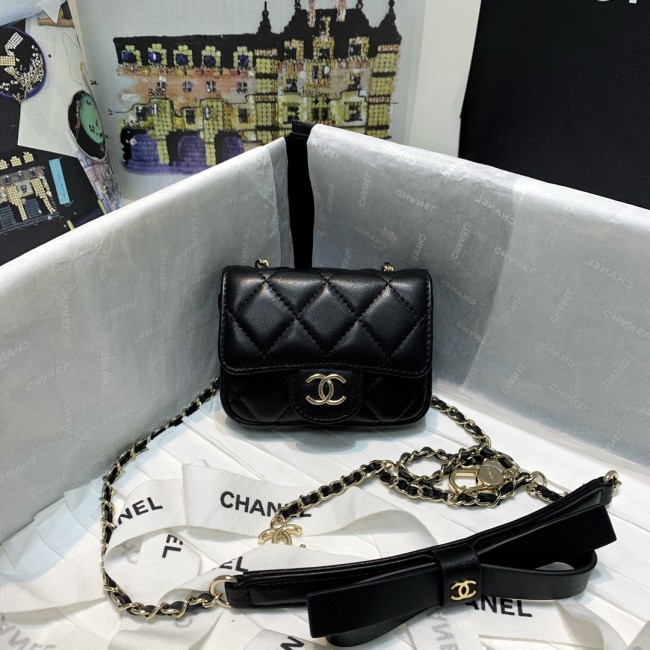  Handbag  Chanel 10603 size  10 2 7.5 cm