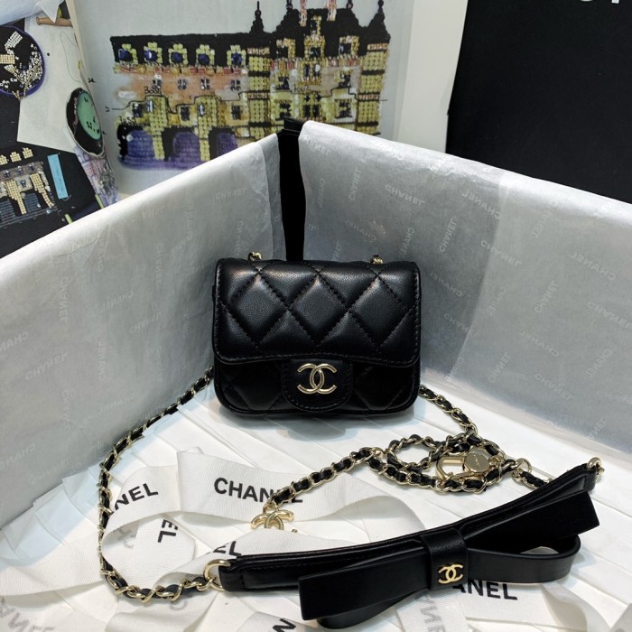  Handbag  Chanel 10603 size  10 2 7.5 cm