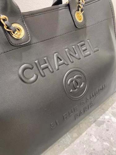  Handbag  Chanel 66941 size  39 cm