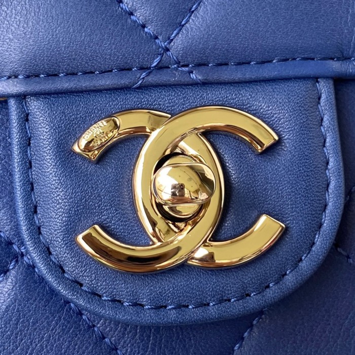 Handbag  Chanel  AS2680 size  21*15*8 cm