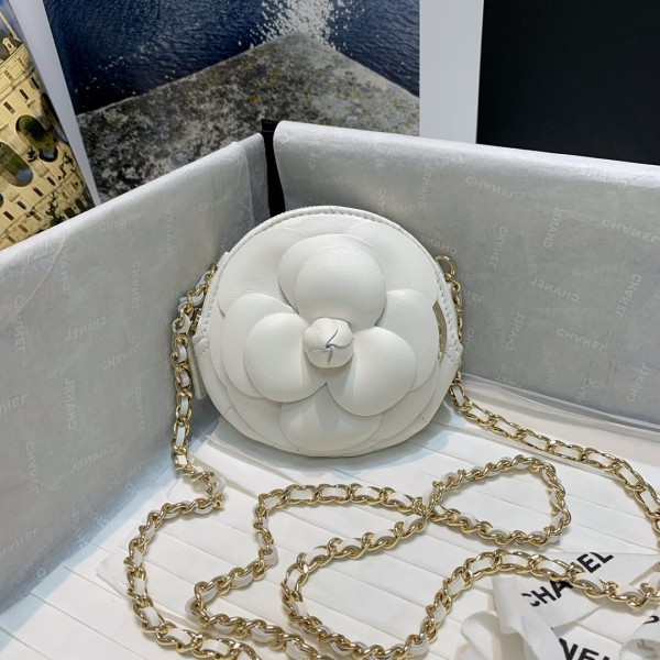  Handbag  Chanel 82121  size 11 11 2 cm