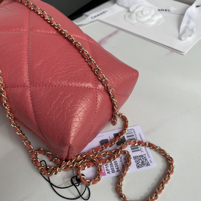  Handbag  Chanel size  11×19.5×6 cm