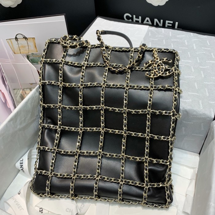  Handbag  Chanel 1383 size  36 31 4 cm