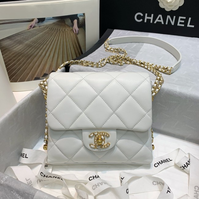  Handbag  Chanel AS2588  size  19 16 4 cm
