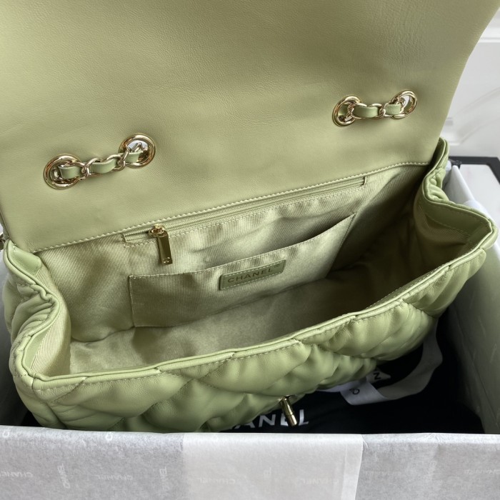  Handbag  Chanel   AS2234 size  20×29.5×12.5 cm