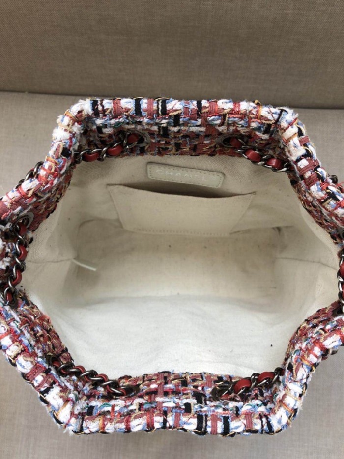 Handbag Chanel 94485  size 20×10×22 cm