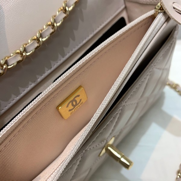  Handbag Chanel 88633 size  19 cm