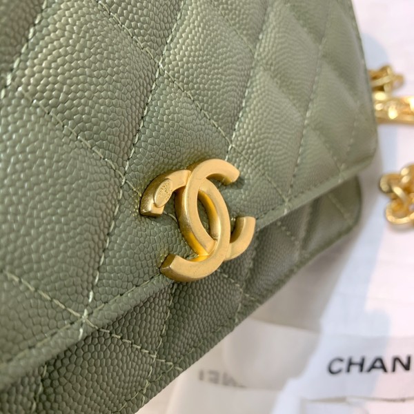  Handbag  Chanel 81153  size  19 cm