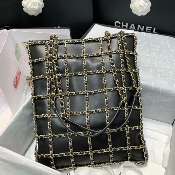 Handbag  Chanel 1383 size  36 31 4 cm