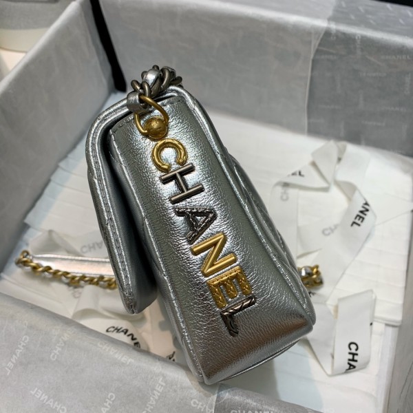  Handbag  Chanel  AS2733 size  17 12.5 5 cm