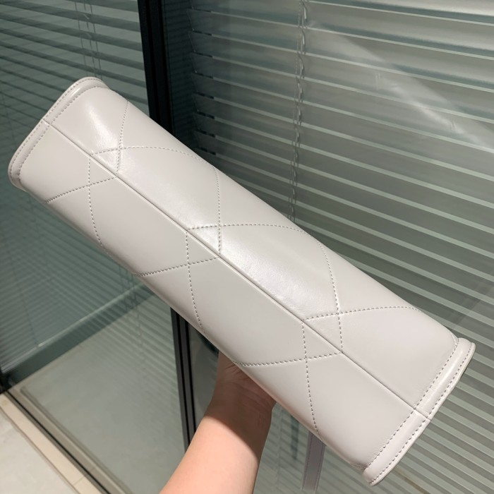  Handbag  Chanel AS2752  size  34 10 24 cm