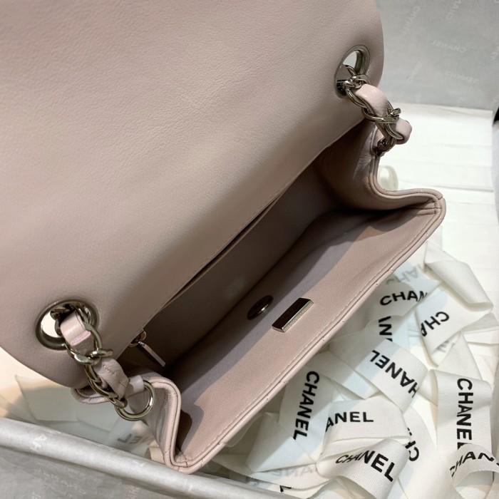  Handbag  Chanel 115  size 17 cm