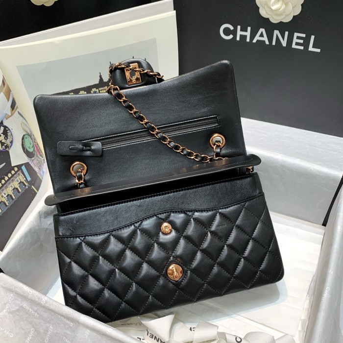 Handbag  Chanel  112 size 25 cm