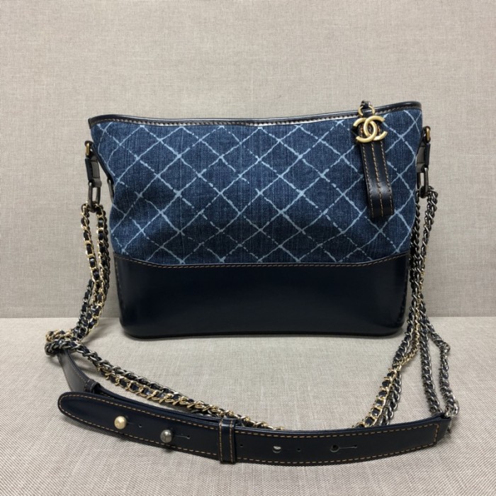  Handbag  Chanel 93824 size 28×10×22 cm